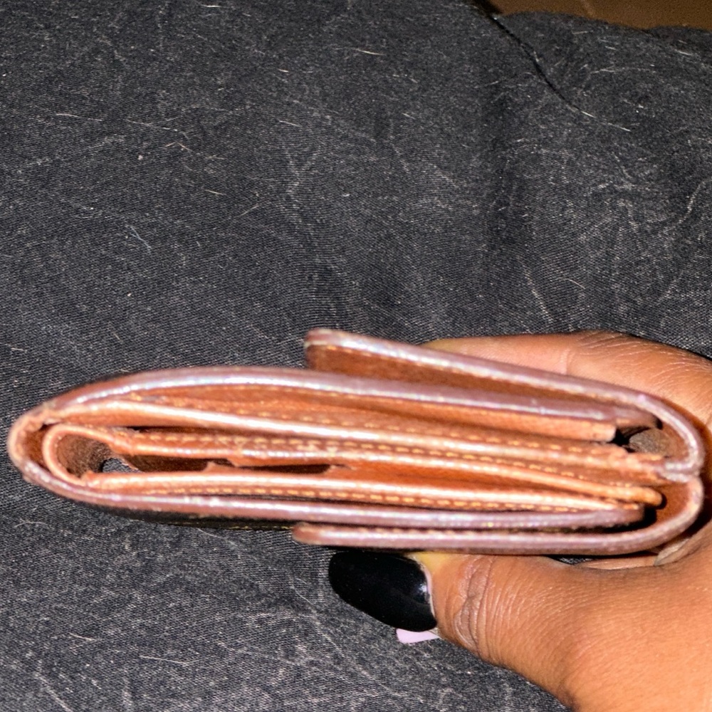 LOUIS VUITTON LV Monogram Elise Wallet - Picture 3 of 8